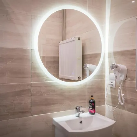 70s Guest 招待所 3*