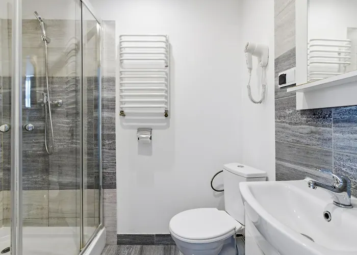 70s Guest 3* Cracovia