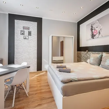 70s Guest Vendégház 3*