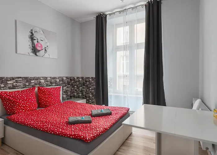 70s Guest بيت ضيافة