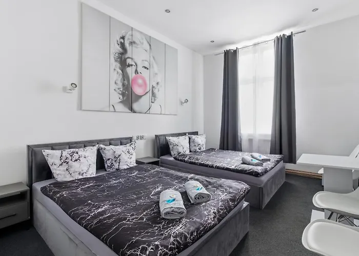 70s Guest 게스트하우스