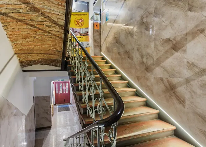 70s Guest 크라쿠프